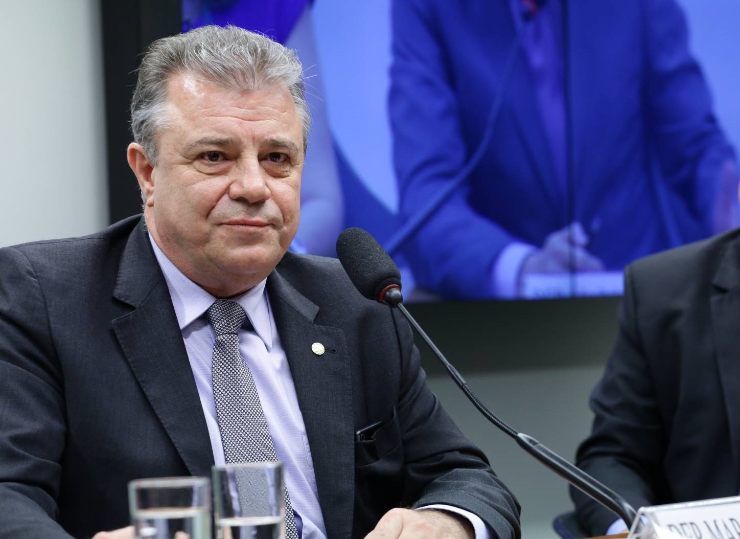 A pedido de Tebaldi, CDC discutirá limitação de internet e WhatsApp