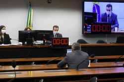 CDC vai discutir reajustes de medicamentos e de planos de saúde