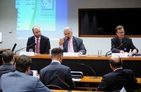 Comissão defende desoneração fiscal de medicamentos