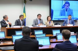 Especialistas defendem aprovação de projeto para diminuir superendividamento