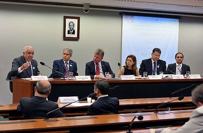 FOTO AUDIÊNCIA CARTÕES DE BENEFÍCIO