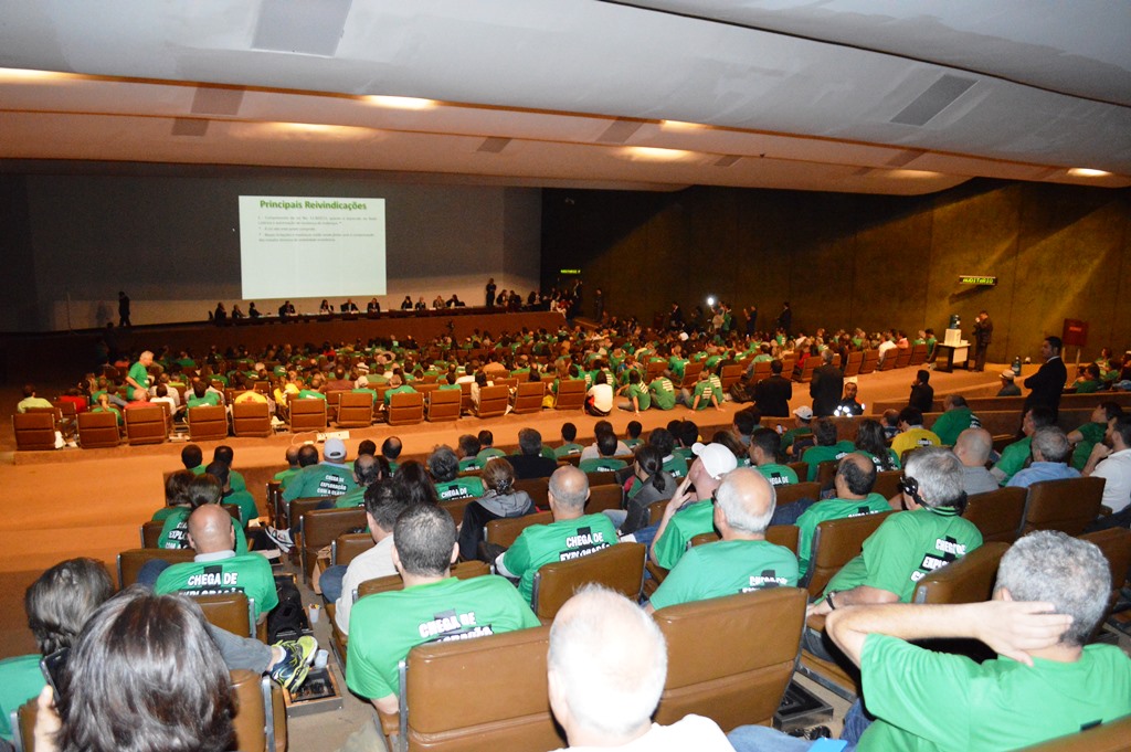 Audiência Pública debate recomposição de valores repassados pela Caixa aos lotéricos