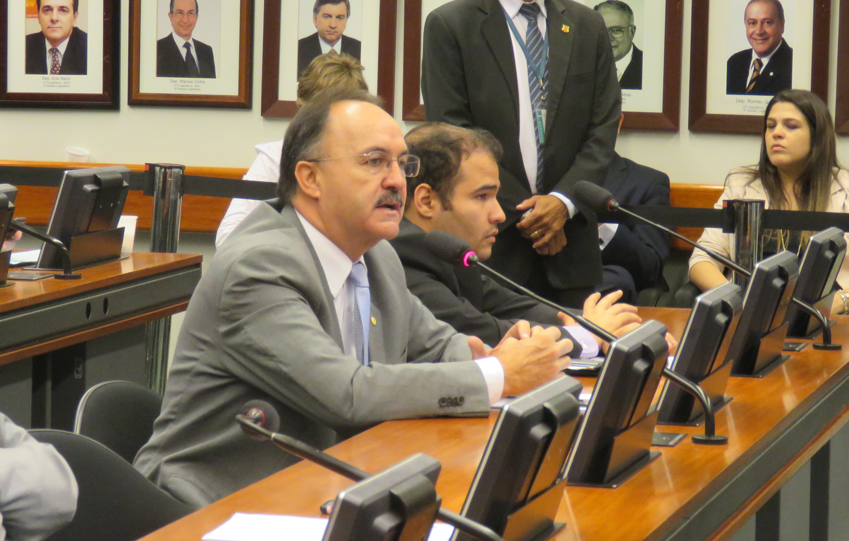 Aumento da Energia Elétrica será debatido na CDEIC