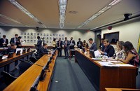 CDEICS CONVIDA MINISTRO MARCOS PEREIRA E KASSAB PARA DEBATE.