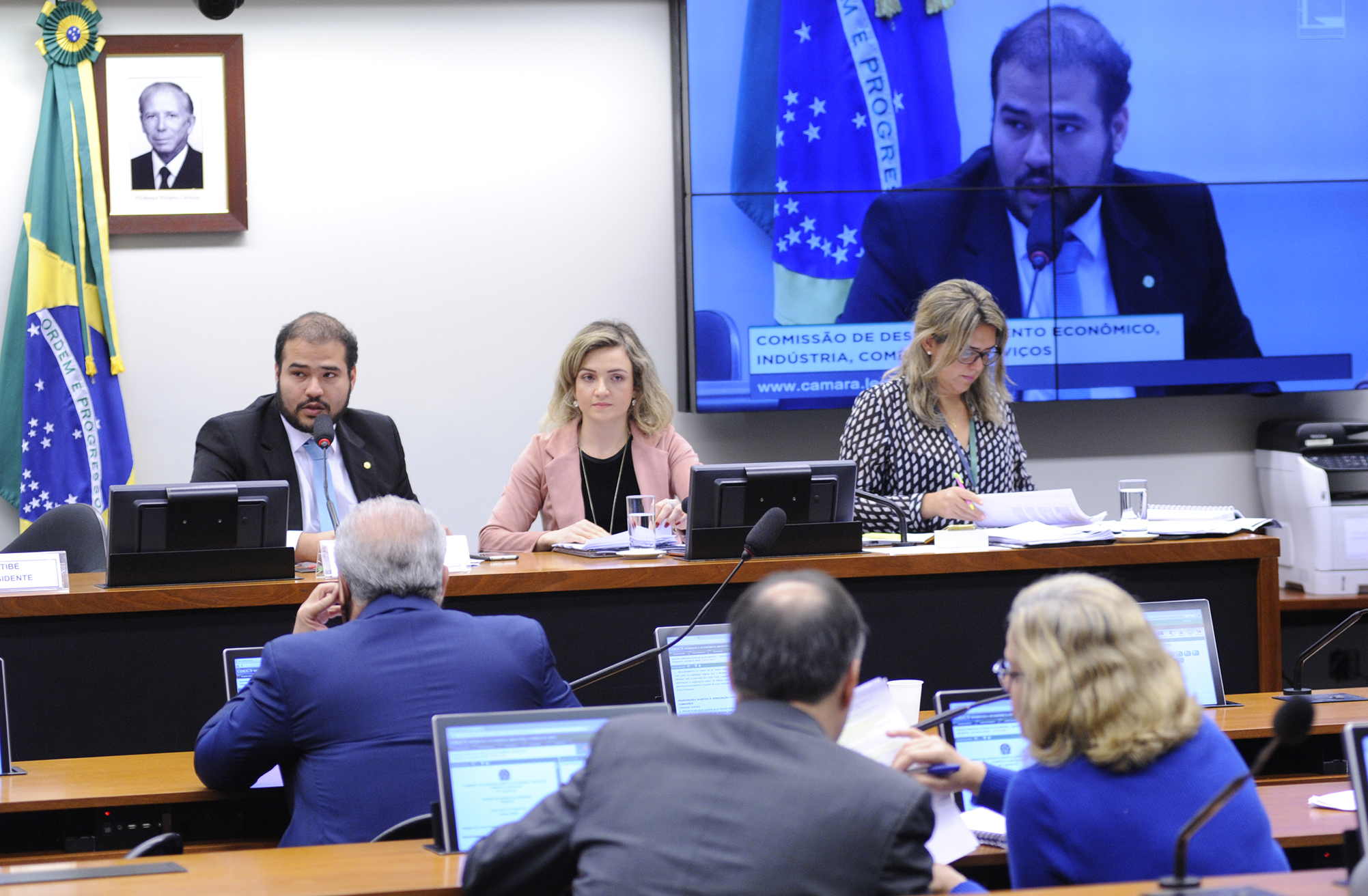 CDEICS elege seu 2º Vice-Presidente e delibera proposições relevantes