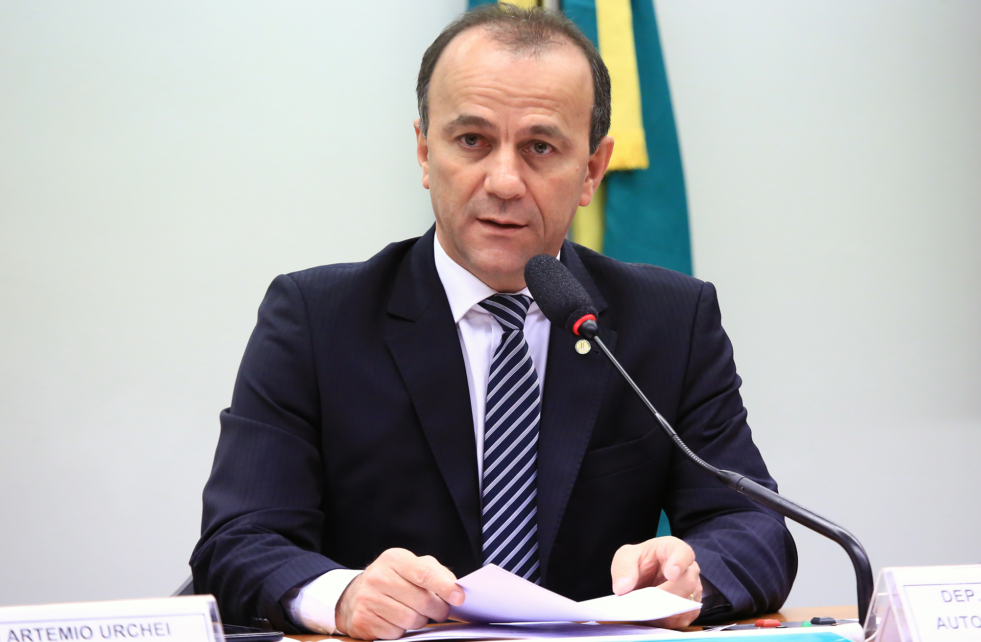 Comissão aprova redução tributária para empresa que contratar beneficiários do Bolsa Família