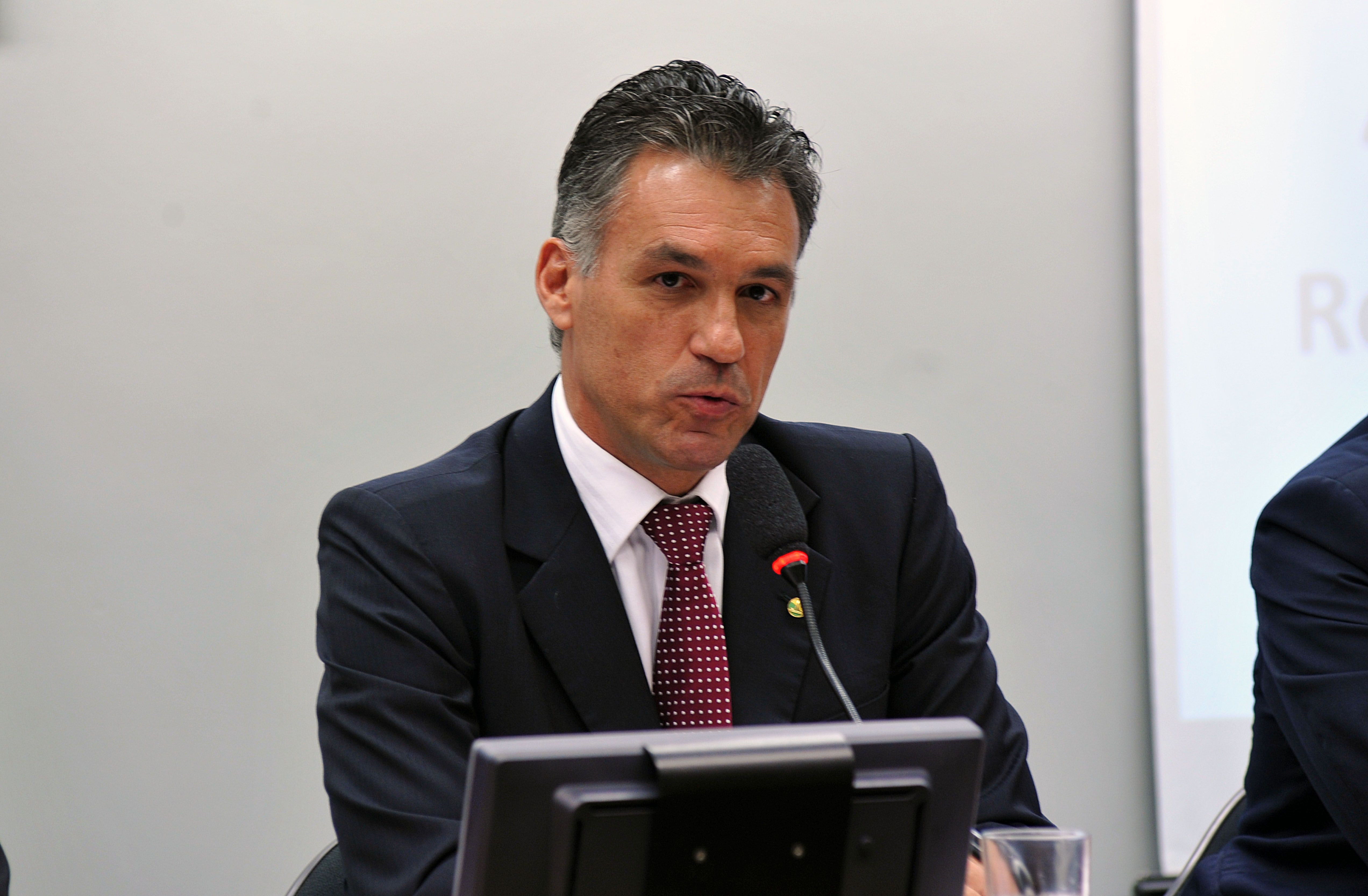 Comissão debate mudanças nas regras do Imposto sobre Serviços para municípios