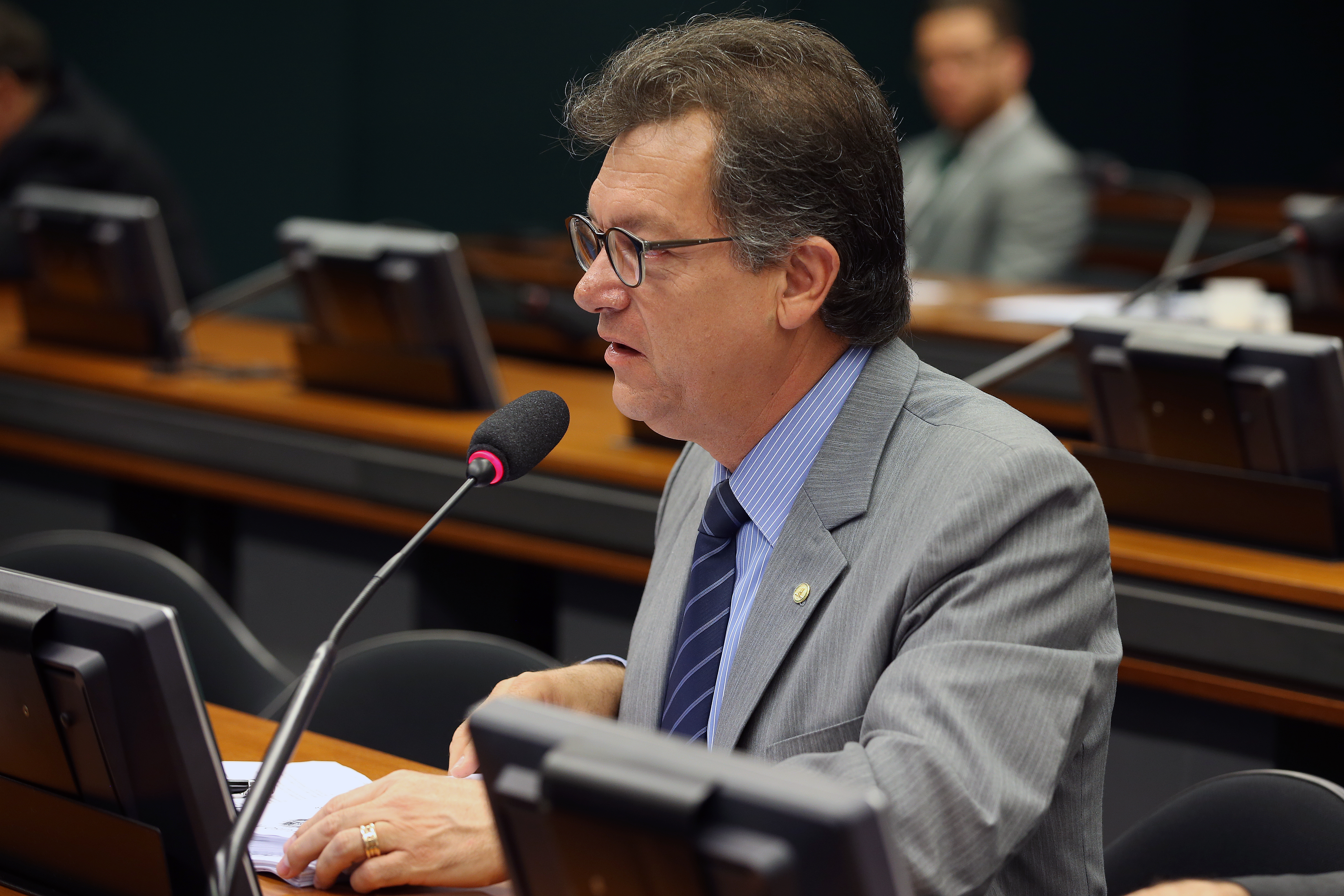 Consumidor vai poder comparar na Internet a emissão de poluentes dos automóveis