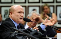 Deputados querem investigação da Ambev por prejuízos a distribuidoras