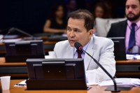 Empresa terá benefício fiscal ao dar salário maior a funcionário que concluir ensino fundamental e médio