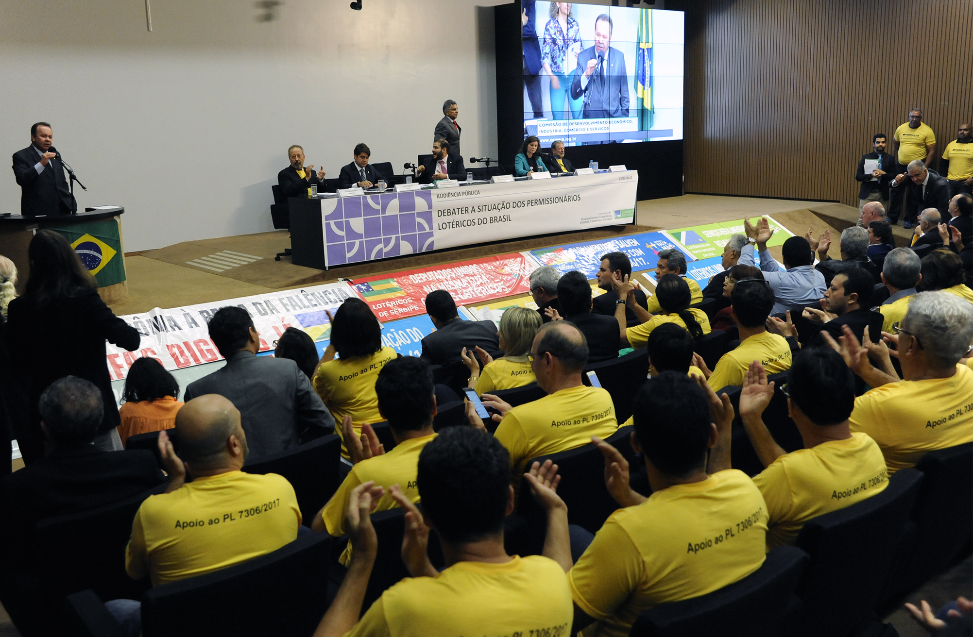 Lotéricos reivindicam reajuste da remuneração por serviços bancários prestados