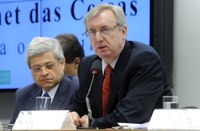 Ministro da Ciência e Tecnologia pede "leis enxutas" para o setor 