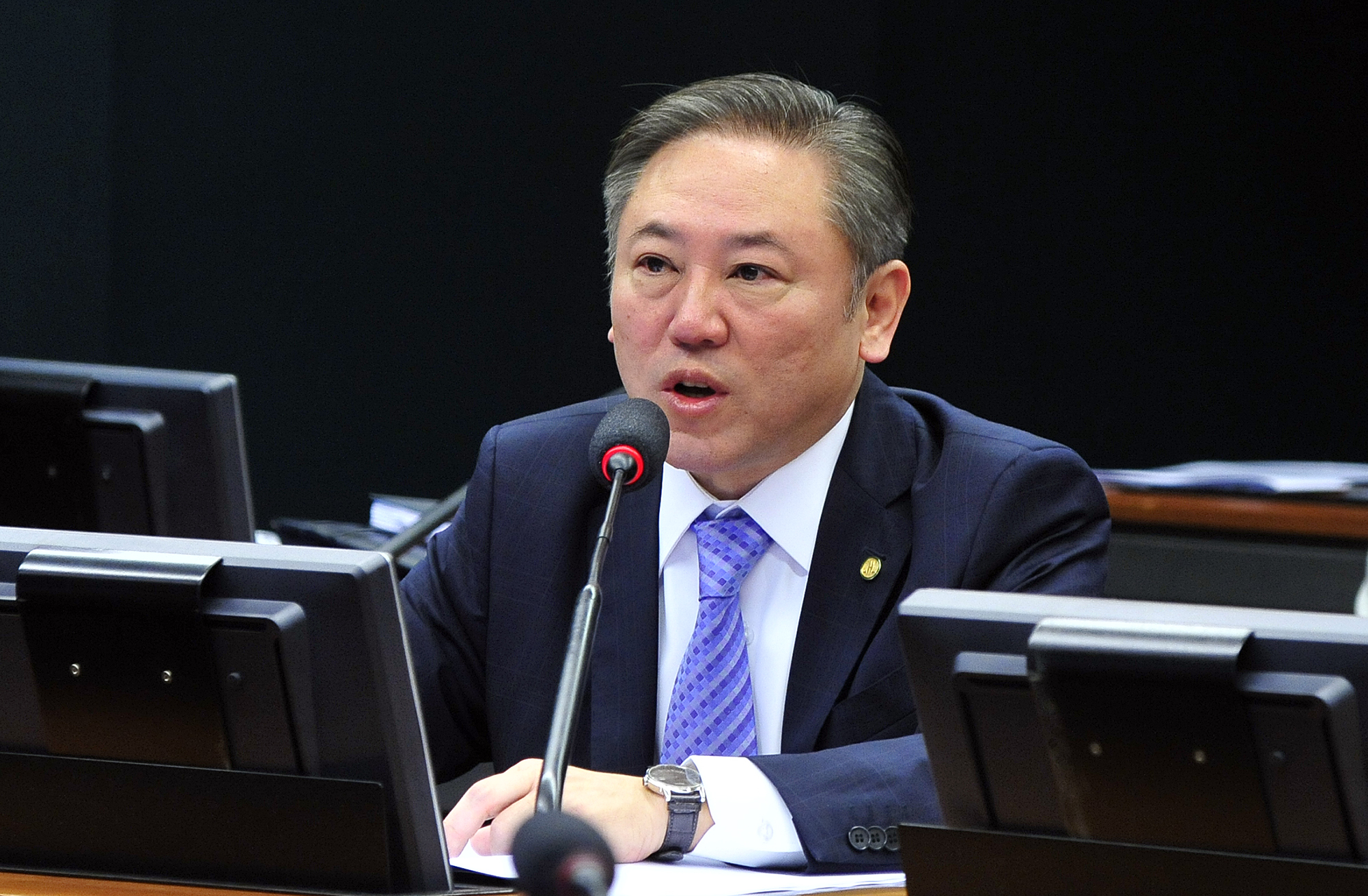 Projeto altera Lei do Refis para evitar exclusão de empresas 