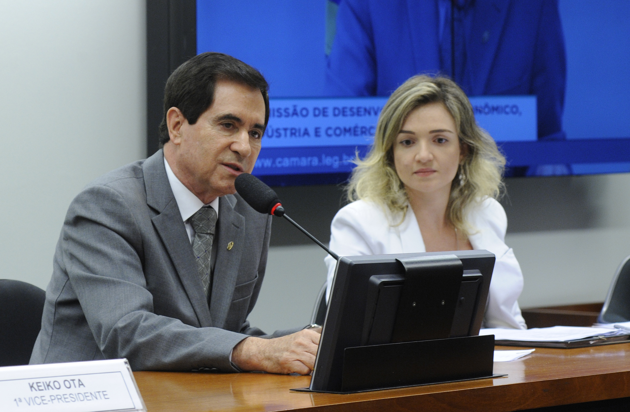 Projeto aprovado propõe garantia de crédito a pequenos negócios