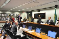 Proposta assegura meia-entrada para professores em espetáculos culturais e de lazer 