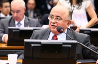 Proposta de auxílio financeiro a estados e municípios passa na CDEICS