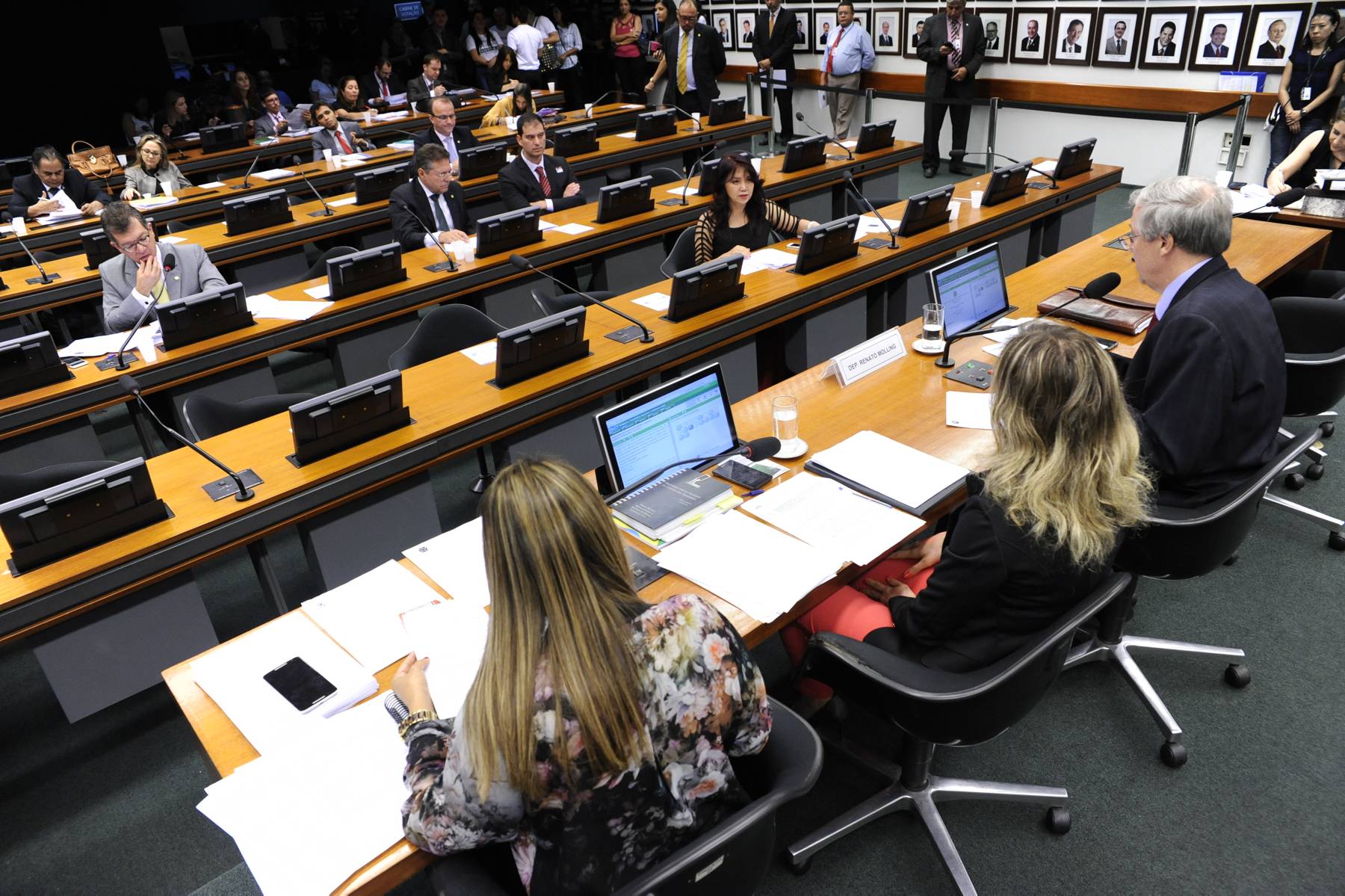 Proposta permite emissão de títulos para investimentos em micro e pequenas empresas