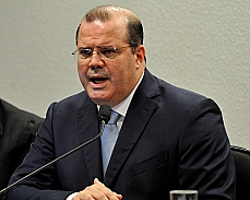 Tombini avalia cumprimento de metas do 2º semestre de 2012