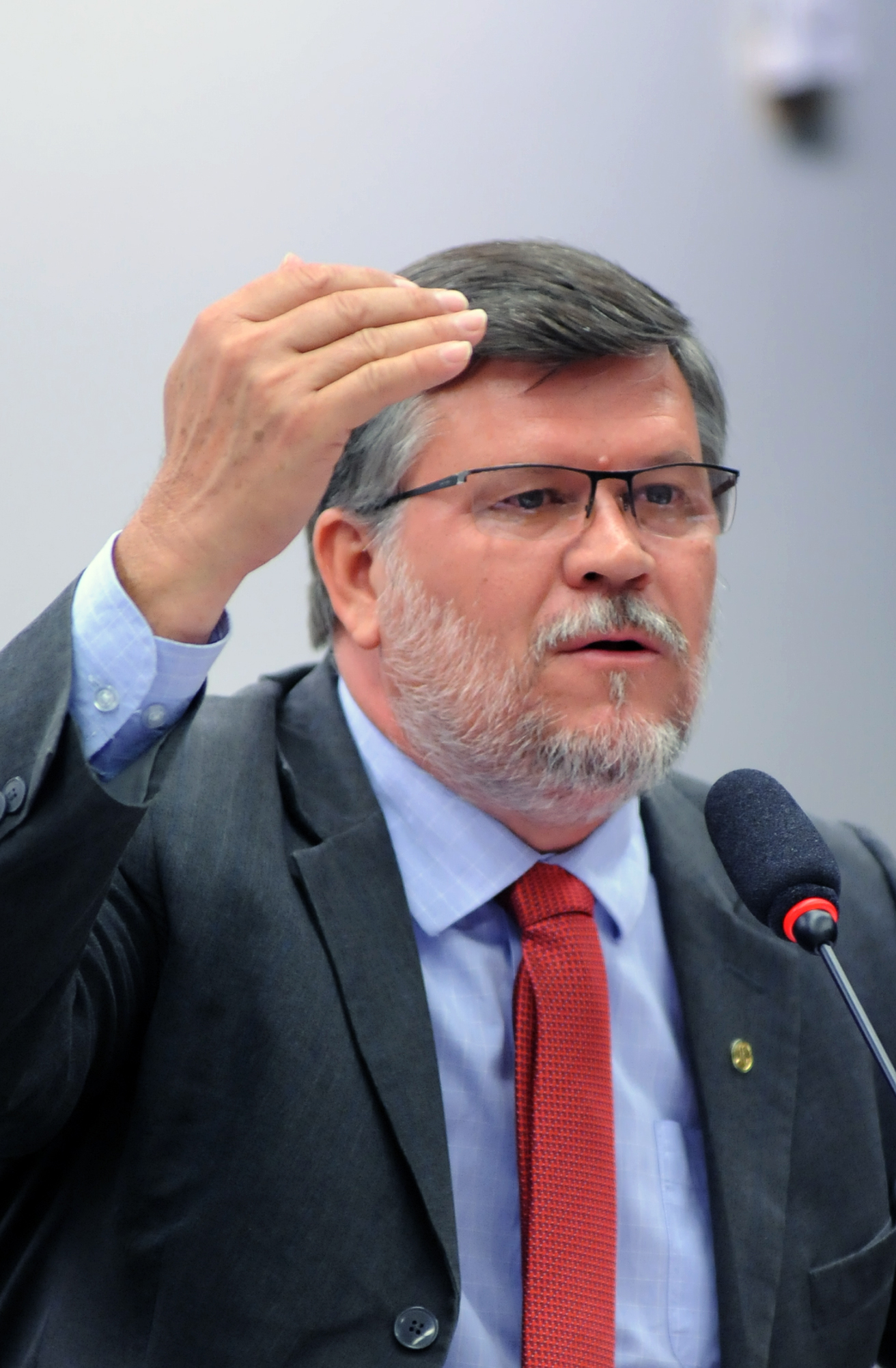 Audiência pública debate violações de direitos humanos em construção de usina no Paraná