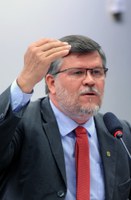 Audiência pública debate violações de direitos humanos em construção de usina no Paraná