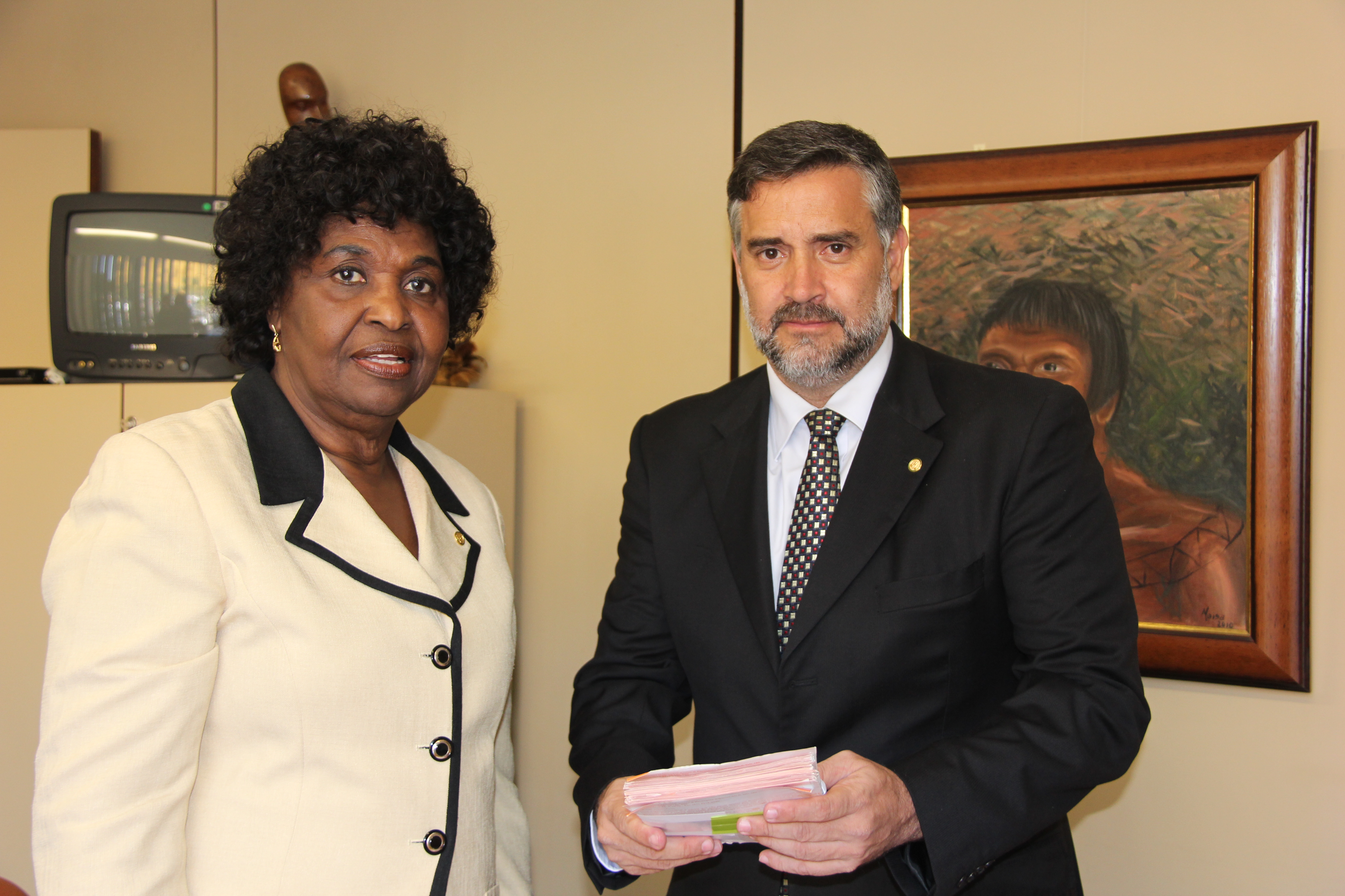 Campanha pede votação do projeto pelo fim dos autos de resistência