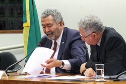 CDHM aprova dois projetos de lei em reunião deliberativa