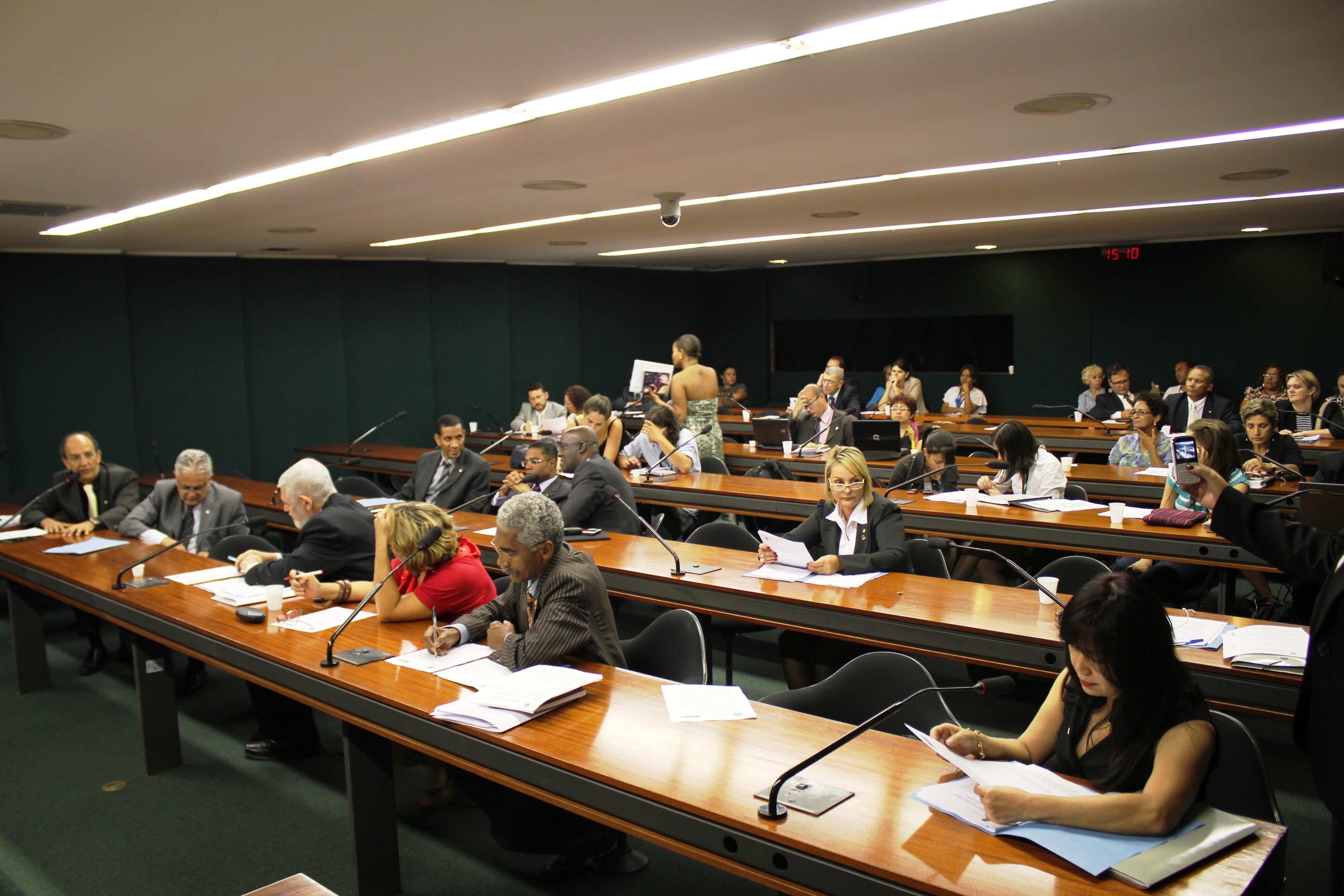 CDHM aprova doze requerimentos em sua primeira reunião de 2011