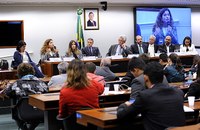 CDHM debate importância dos 27 anos do ECA e aponta desafios na luta pelos direitos da criança e do adolescente