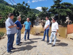 CDHM pede a 3 estados informações sobre ações que evitem novas tragédias provocadas por temporais; presidente do colegiado visita cidades atingidas no Espírito Santo
