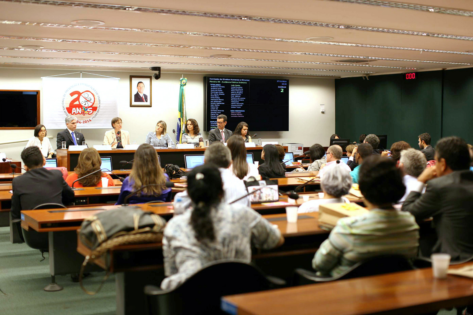 Debatedores são contrários à redução de idade mínima para o trabalho