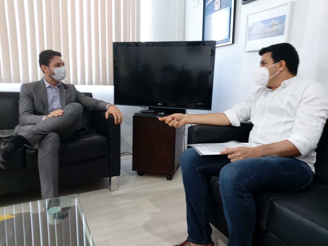 Deputado Carlos Veras apresenta demandas reportadas à CDHM para o Governo de Pernambuco