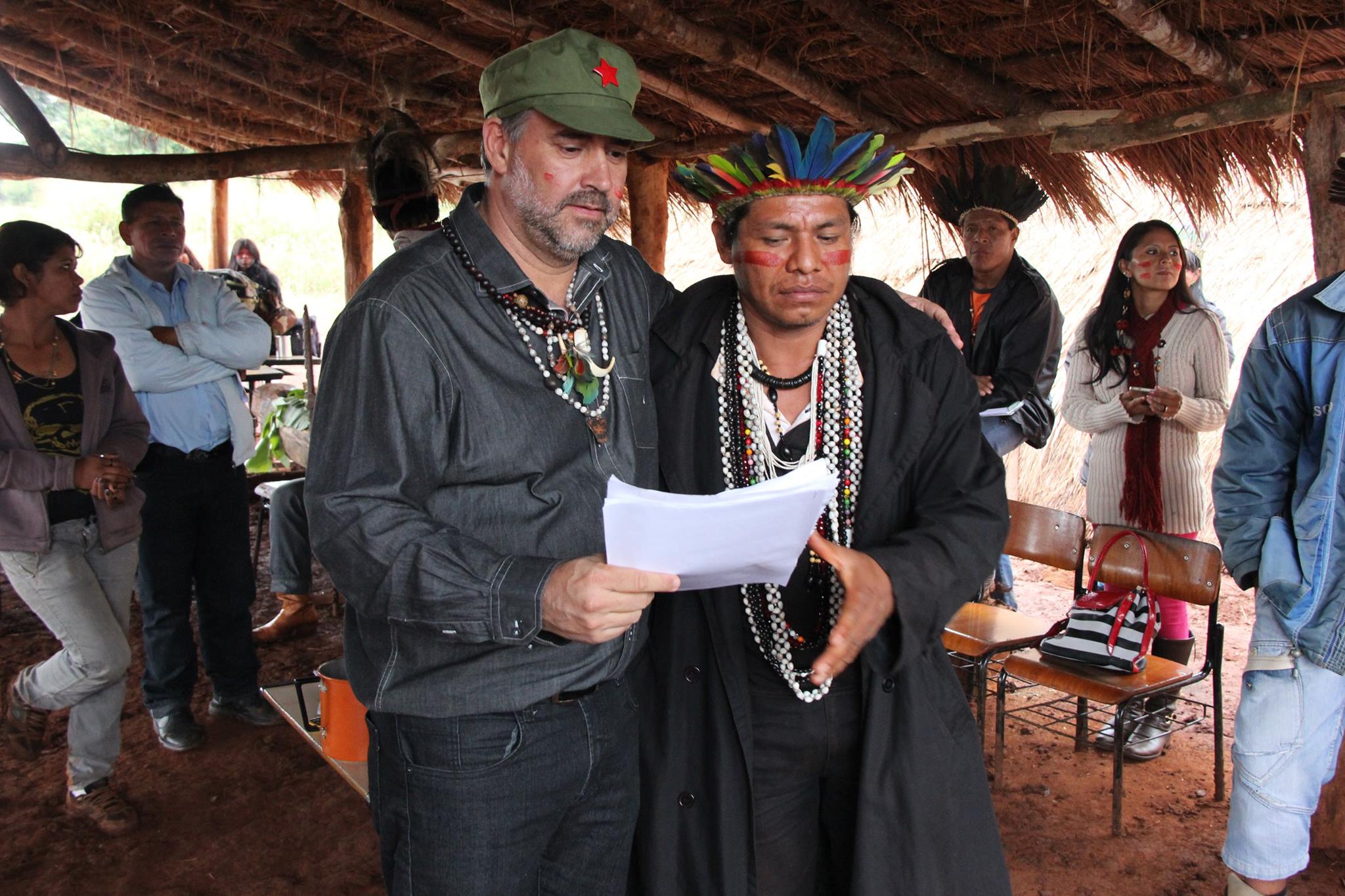 Diligência a áreas indígenas recebe carta histórica de lideranças Guarani-Kaiowá