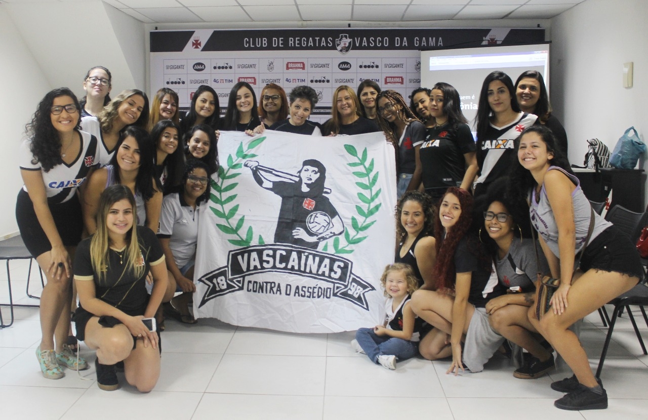 É gol! Time de futebol se mobiliza contra assédio a mulheres nos estádios