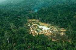 Luís Roberto Barroso, do STF, determina que União adote medidas imediatas para proteger terras indígenas 