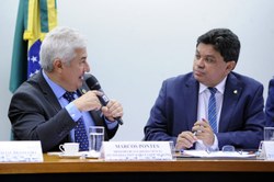 Ministro de C&T afirma que quilombolas serão ouvidos sobre base de Alcântara