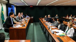 Parlamentares e jornalistas pedem federalização de crimes contra trabalhadores da comunicação