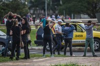 Parlamentares, entidades e movimentos sociais protocolam denúncia contra arbitrariedades policiais em manifestação no DF
