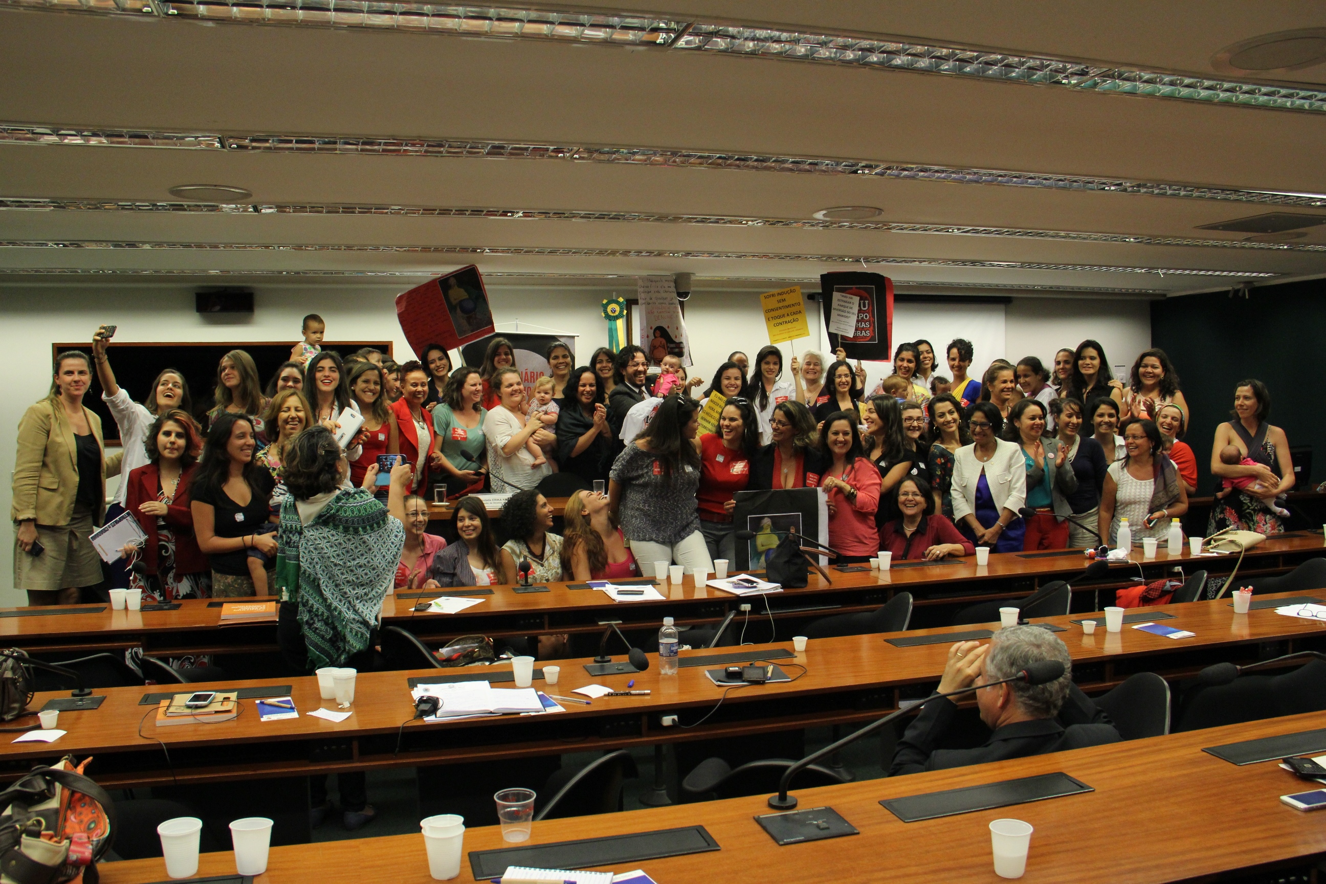 Pesquisa indica moral dupla do brasileiro frente à violência contra as mulheres