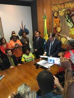 Presidente da Câmara assume compromissos junto a comunidades tradicionais com mediação da CDHM