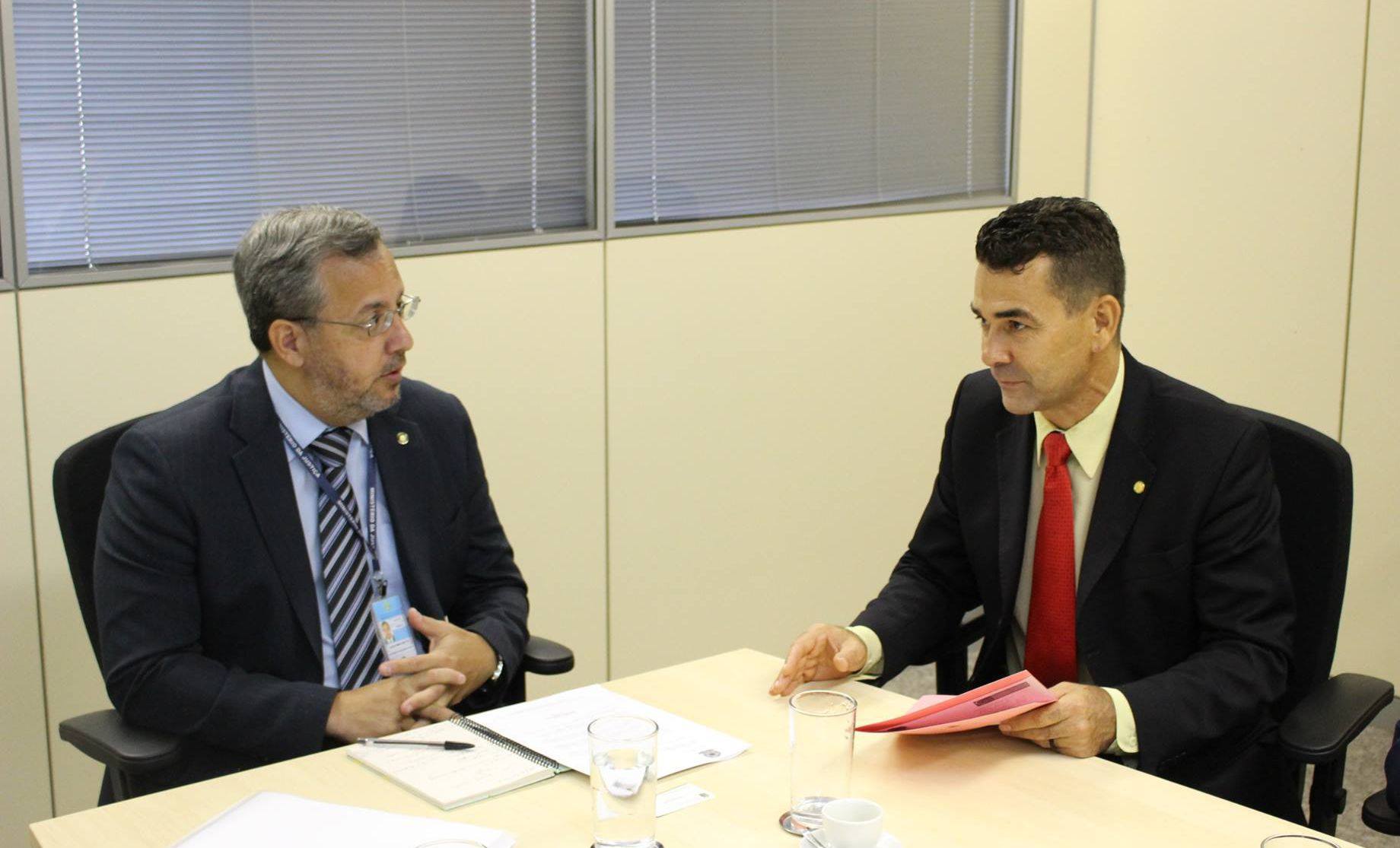 Presidente da CDHM apresenta relatório da diligência aos presídios do AM e RR para o Ministério da Justiça