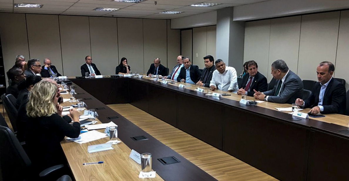 Presidente da CDHM pede apoio ao Incra para impedir despejo em Pernambuco