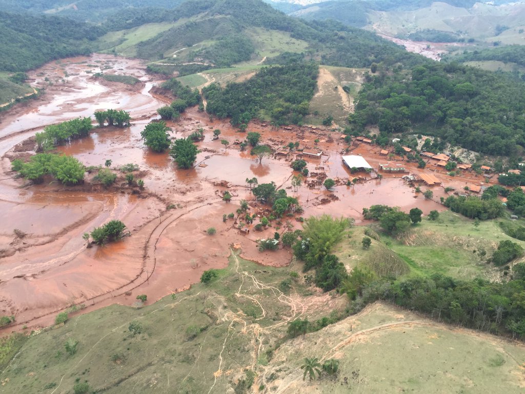 Presidente da CDHM pede que pagamento de auxílio financeiro às vítimas da barragem de Fundão seja feito