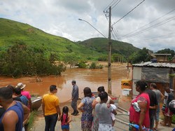 Presidente da CDHM reitera a três estados ações para reduzir problemas causados por enchentes e deslizamentos do início do ano 