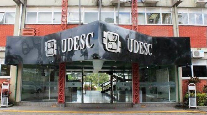 Presidente da CDHM repudia tentativa de censura a professora de Santa Catarina