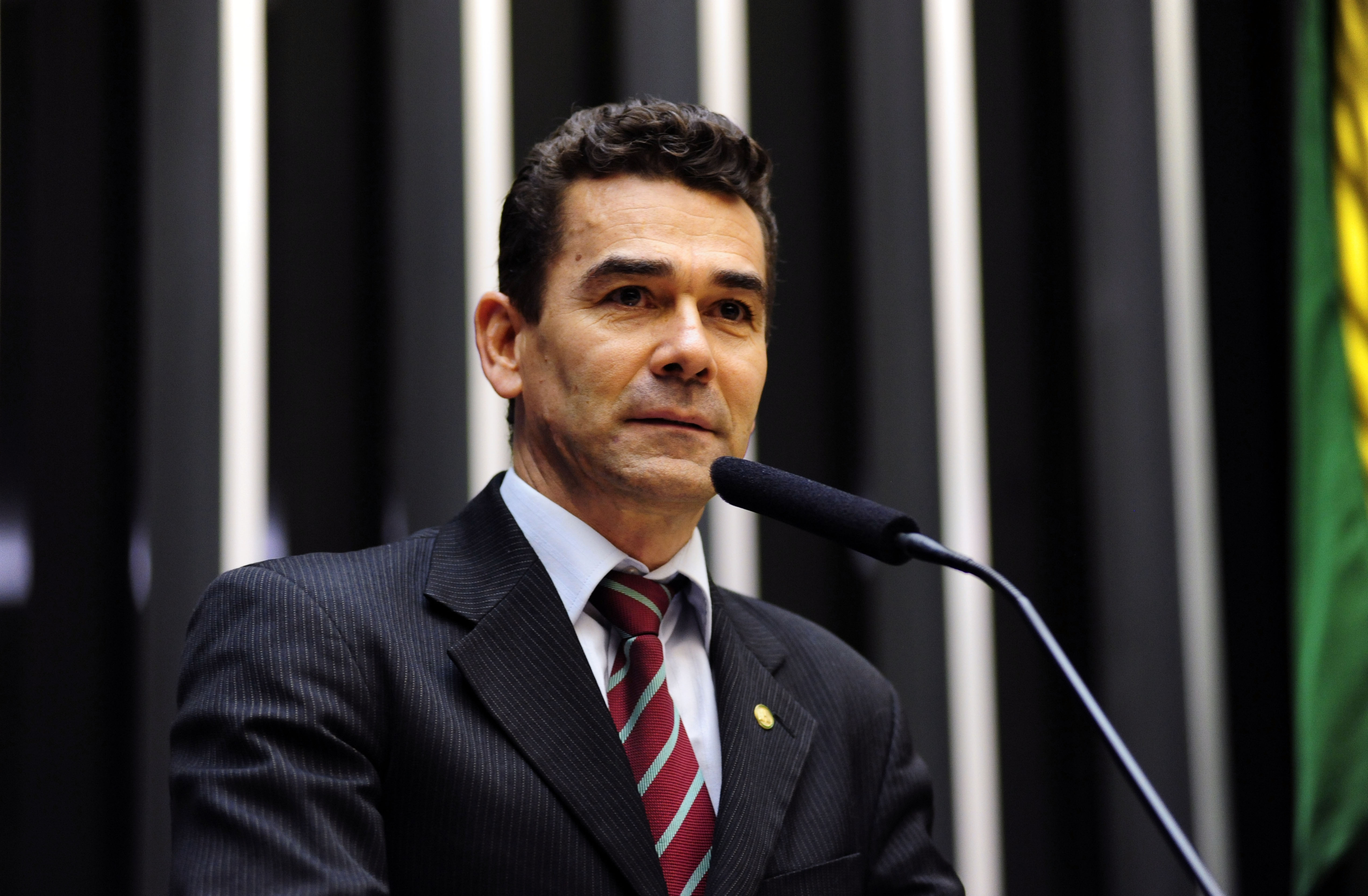 Presidente da CDHM saúda projeto aprovado na CLDF que combate machismo na rede pública de ensino