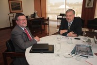 Presidente debate pauta da comissão com ministro Berzoini