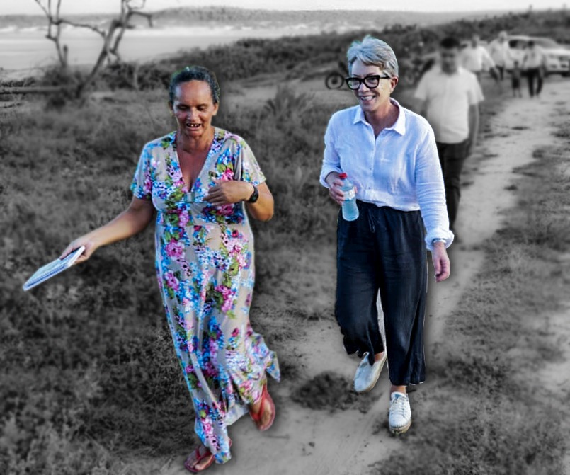 Presidente e vices da CDHM homenageiam Deborah Duprat