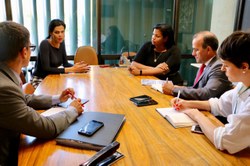 Rede Trans entrega dossiê ao presidente da CDHM