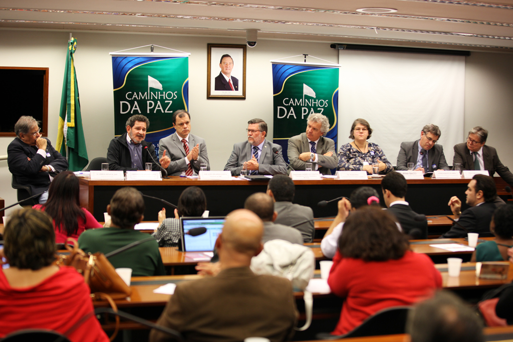 Redução da violência envolve mídia, polícia, dinâmica política e judicial