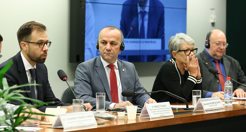 Relator da ONU sobre resíduos tóxicos, Baskut Tuncak, apresenta relatório sobre missão realizada ao Brasil em 2019
